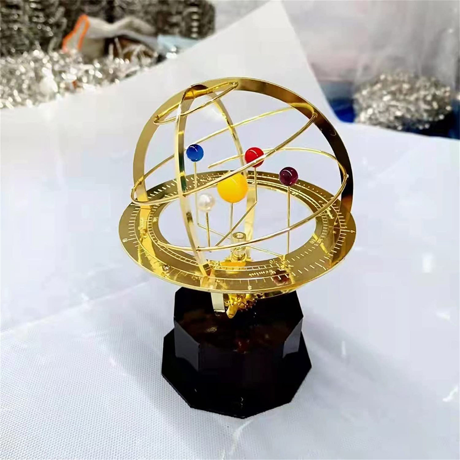 زينة معدنية دوارة للنظام الشمس - مراجعة Solar System Model وسعره